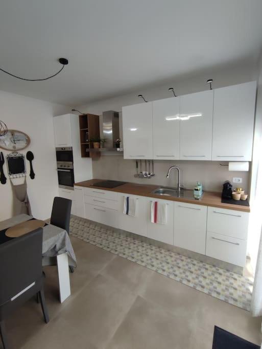 Apartment Casa Elabon - Vicino Humanitas, Ieo, Forum Assago, Duomo